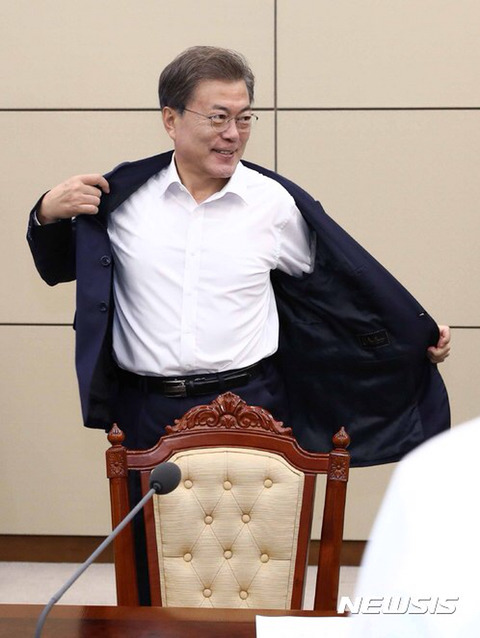 문재인 대통령님과 5부 인사 오찬 + 청와대 수석보좌관 회의.jpg | 인스티즈