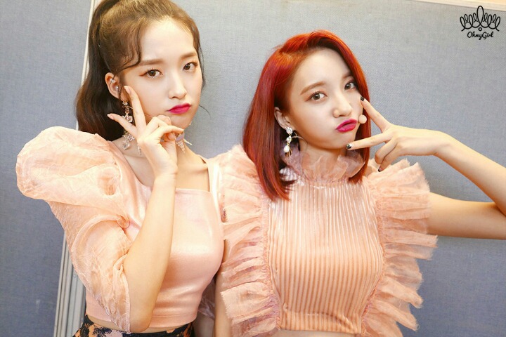 오마이걸 불꽃놀이 비하인드 사진 | 인스티즈