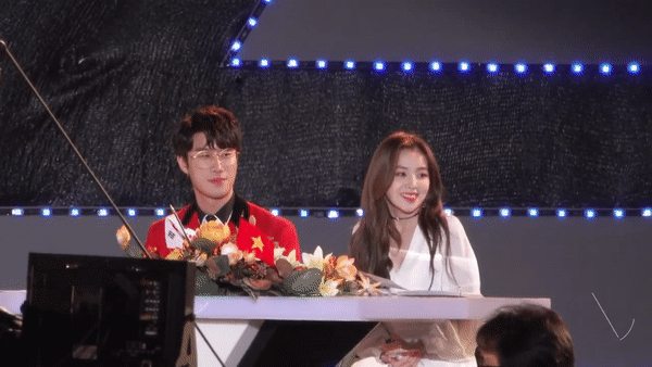 선정적인 노래 부르며 아이린 삿대질한 산이 SNS 상황 | 인스티즈