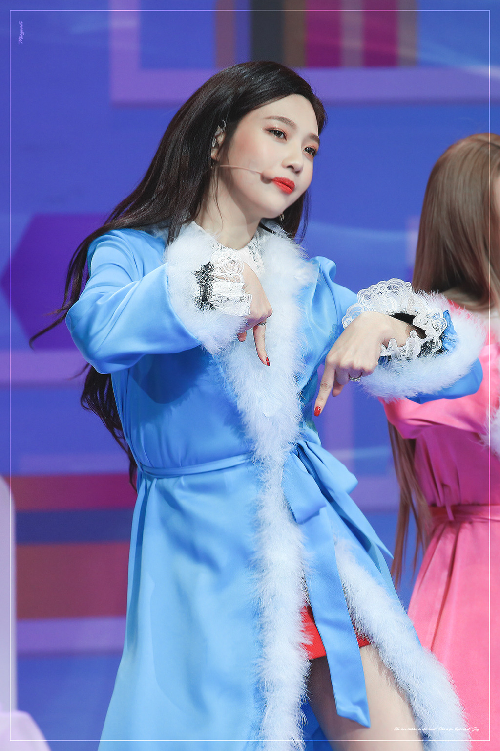 연말무대 미모 열일 레드벨벳 조이.jpgif | 인스티즈