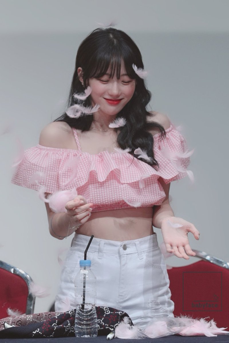 축소인간같은 우주소녀 루다.jpgif | 인스티즈
