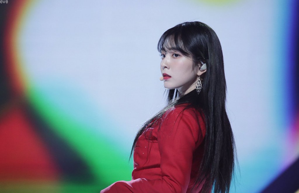 앞머리 유무에 따른 아이린.jpg | 인스티즈