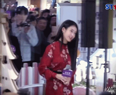 홍콩 기자회견 아이유 gif | 인스티즈