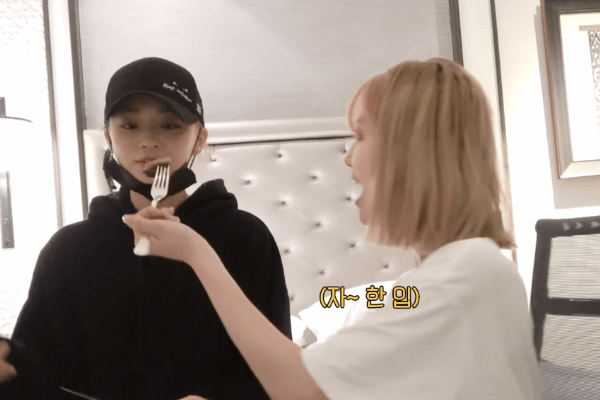 프로미스나인의 지헌이와 나경이! (feat. 규리) | 인스티즈