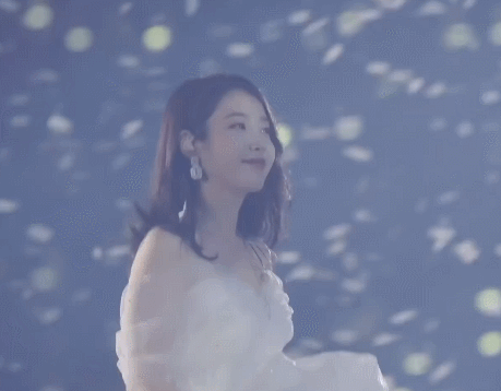 아이유 어깨 모음.jpgif | 인스티즈