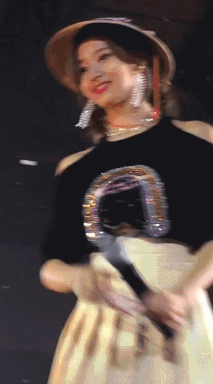 초근접으로 보는 사나.jpgif | 인스티즈