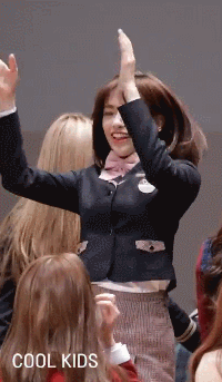 아이즈원) 말릴 수 없는 대형견.gif | 인스티즈