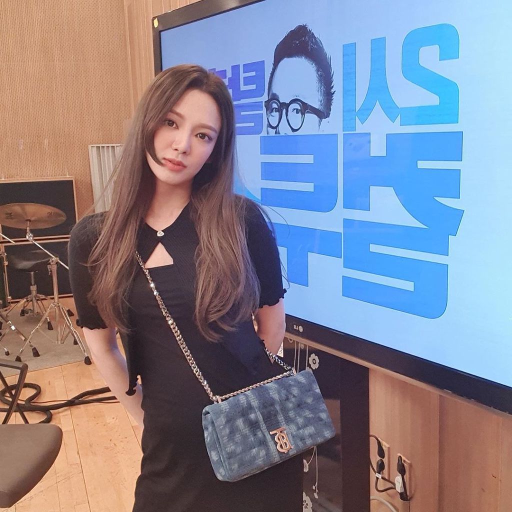 99FAC1355F22DF4E2EAED9